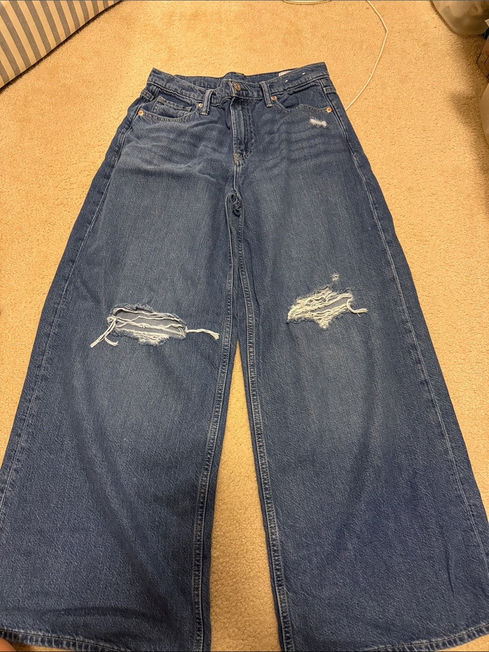 New without tags GAP Dark Blue Distressed Wide Leg Jeans